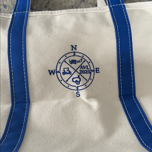 L. L. Bean Boat and Tote Bag Compass Design Cotton Canvas large regatta blue - Picture 7 of 10